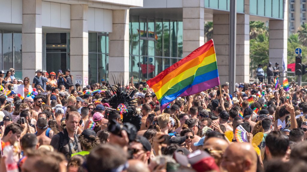 gay-pride3-juni-18-1024x576